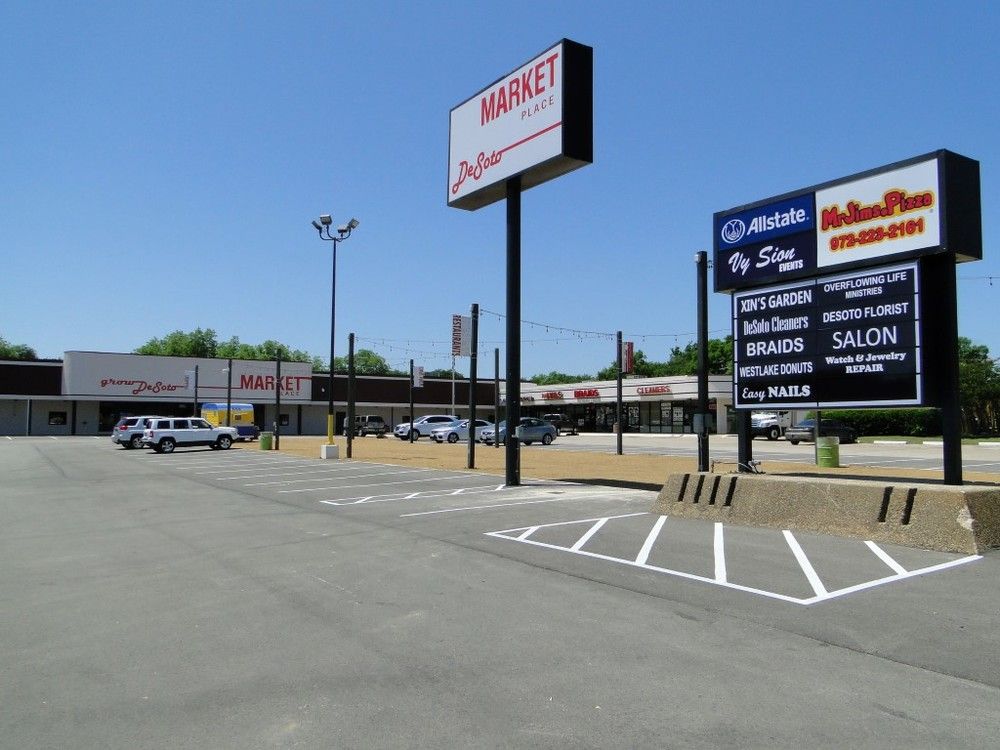 DeSoto Market Place: 300 - 360 E. Belt Line Road, Desoto, TX 75115